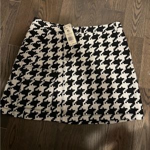 Ivy Park black white MNGM skirt